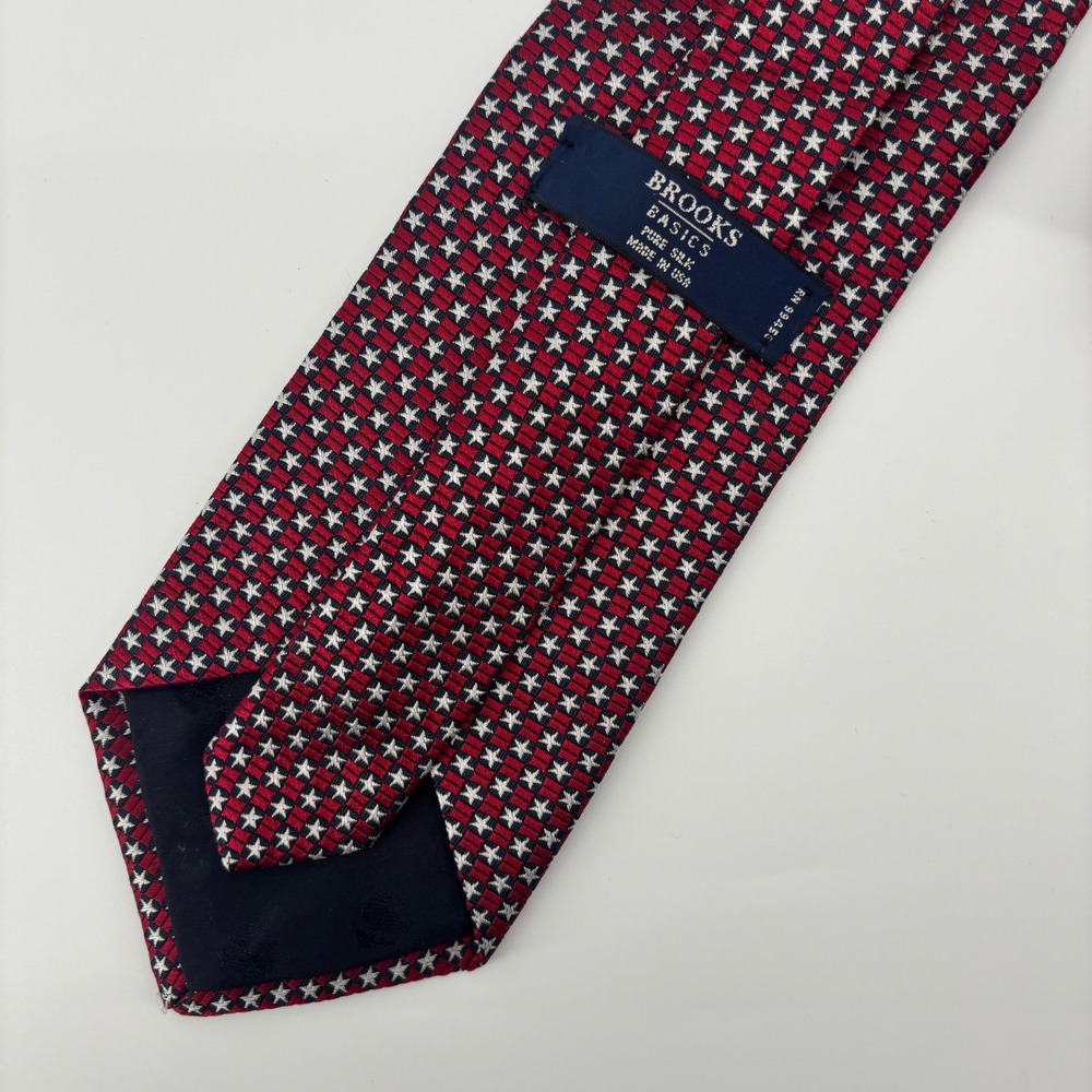 Brooks Brothers Necktie Mens OS Red Navy White Star Pattern Silk Made in USA